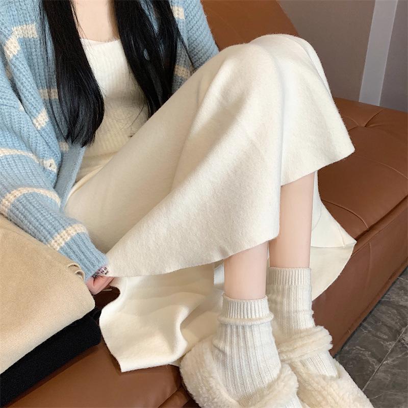 Elegantly Fitted High-Waist Knit Ruffle A-Line Skirt