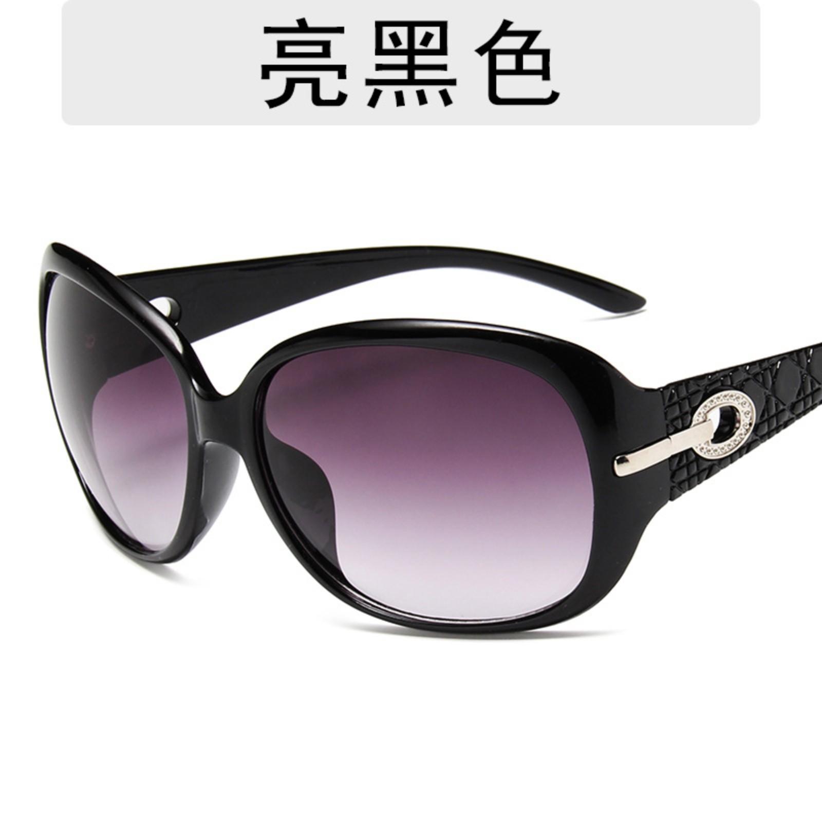 

Солнцезащитные очки женские солнцезащитные очки One Size чёрный