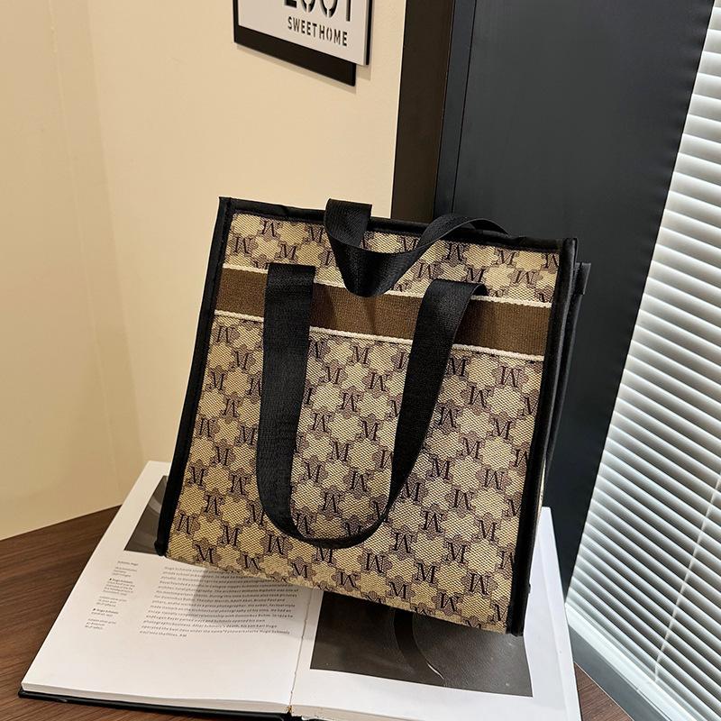 Fashion printed handbag 2025 autumn and winter new tote bag contrasting color women's bag casual bag shoulder handbag