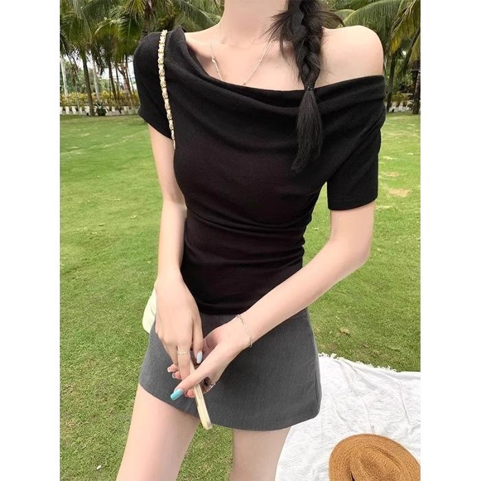Summer Fresh and Sweet One-word Shoulder Slim-fitting Short-sleeved T-shirt Ins Niche Design Sense Chic Short Versatile Top Women
