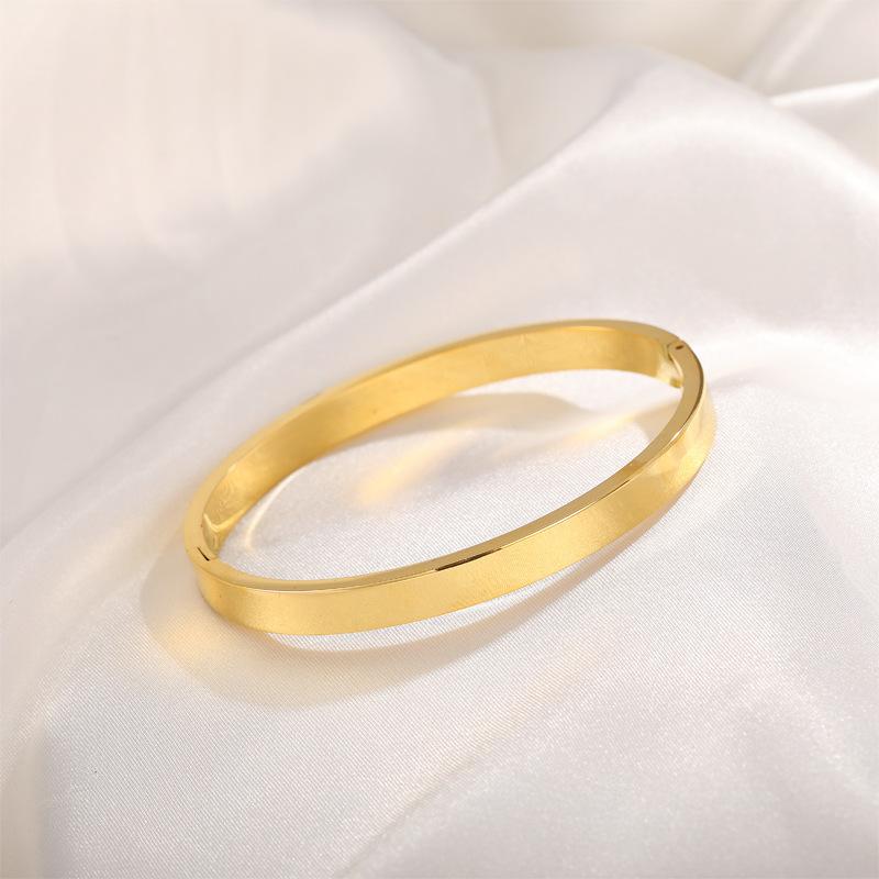 ZAKOL Bracciale Minimalista in Acciaio Inossidabile Placcato Oro Puro con Motivo Semplice per Donne Semplici Braccialetti Impilabili Zircone Regalo