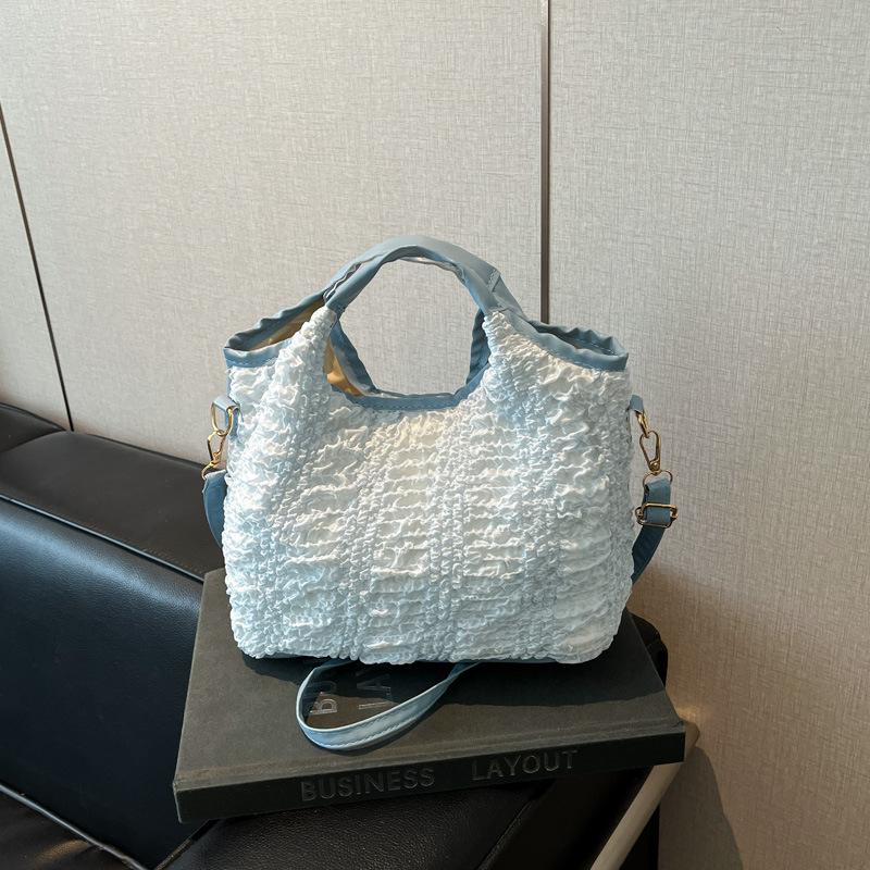 Bubble Fabric Large Capacity 2025 New Summer Pendant Popular This Year Simple Portable Shoulder Messenger Bag