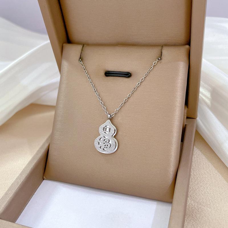 Popular Element Personality Minimalist Wind Furnace Real Gold Necklace Female Collarbone Chain