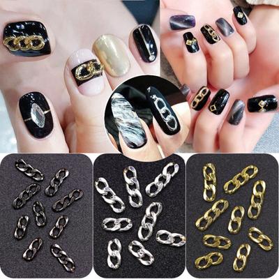 Nageldesign – Strass och nageldekorationer