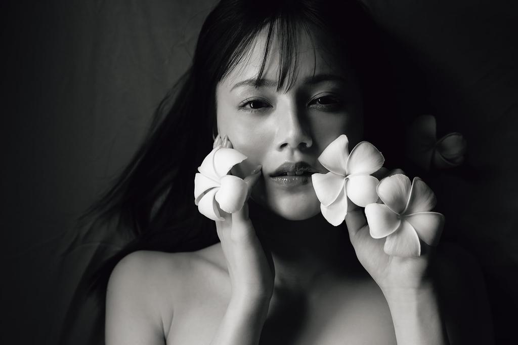 Remu Suzumori Photo Collection Beauty the Best &