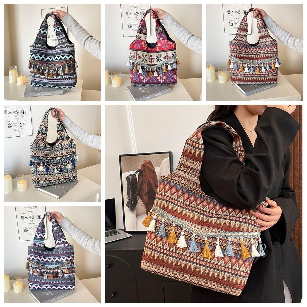 Retro Tassel Shoulder Bag Large Capacity Bohemian Messenger Bag Ethnic Style Vest Bag  Travel