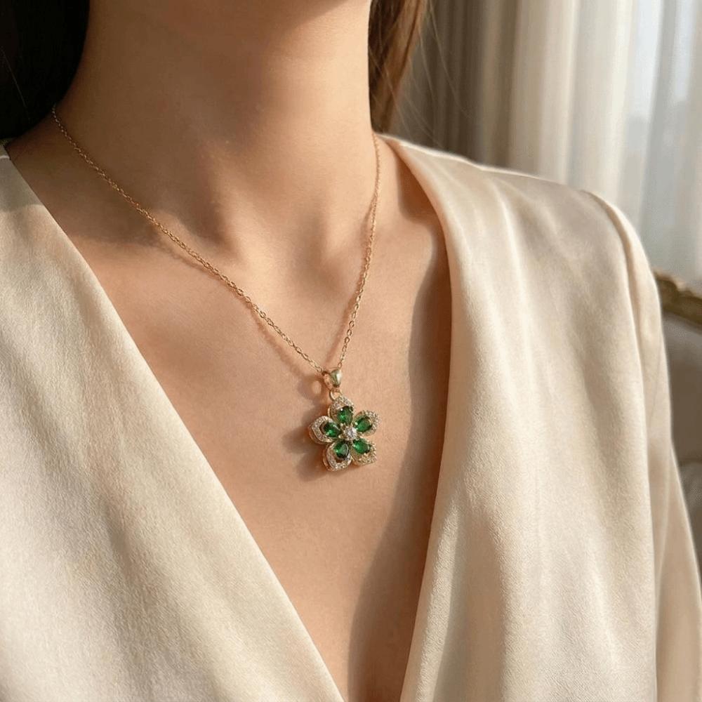 Crystal Zircon Pendant Necklace Shiny Petal Gold Necklace Rotatable Flowers Choker  Date Night