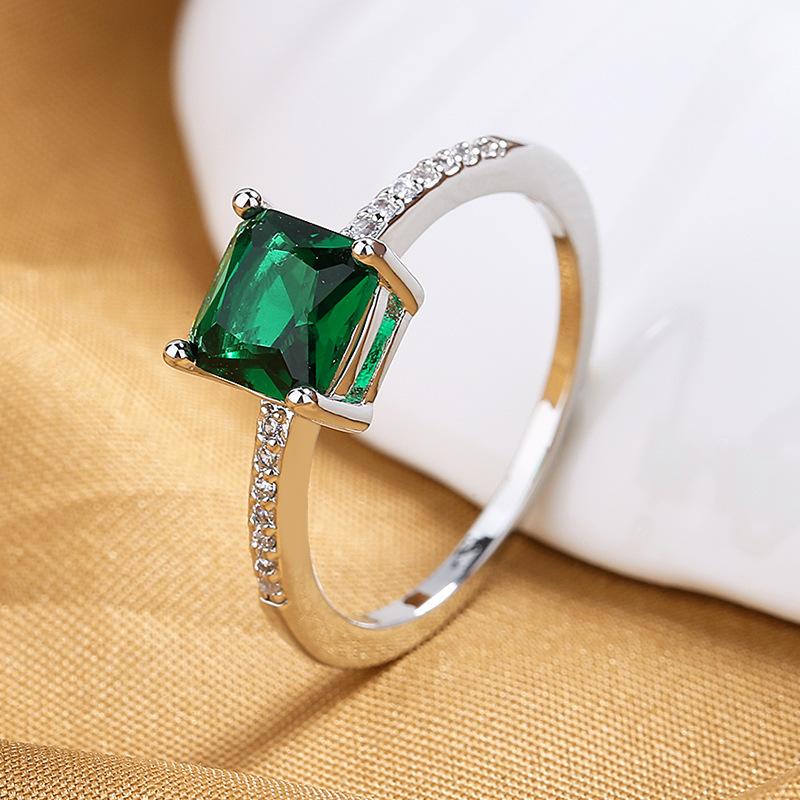 

2026 Micro-set Zircon Retro Emerald Square Ring, Female European and American Simple Engagement Ring no. 10 зелений