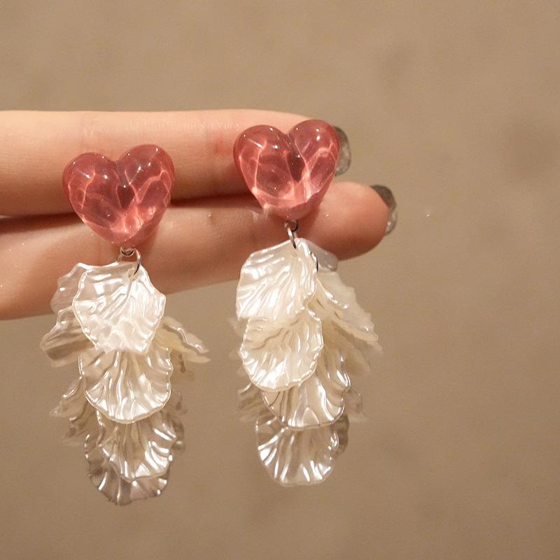 Diamond-set pearl petals fringed earrings stud earrings temperament fashionable and versatile design earrings