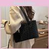 Retro Casual Large Capacity Tote Bag With Zipper Closure For Daily Use