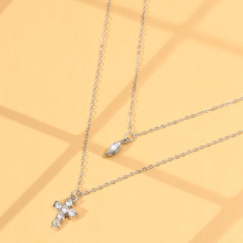 Collar retro con cruz de perlas y diamantes: accesorio de verano estilo hip-hop punk
