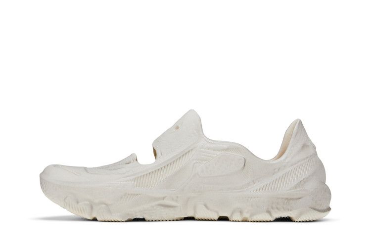 Nike ISPA Universal Natural Black