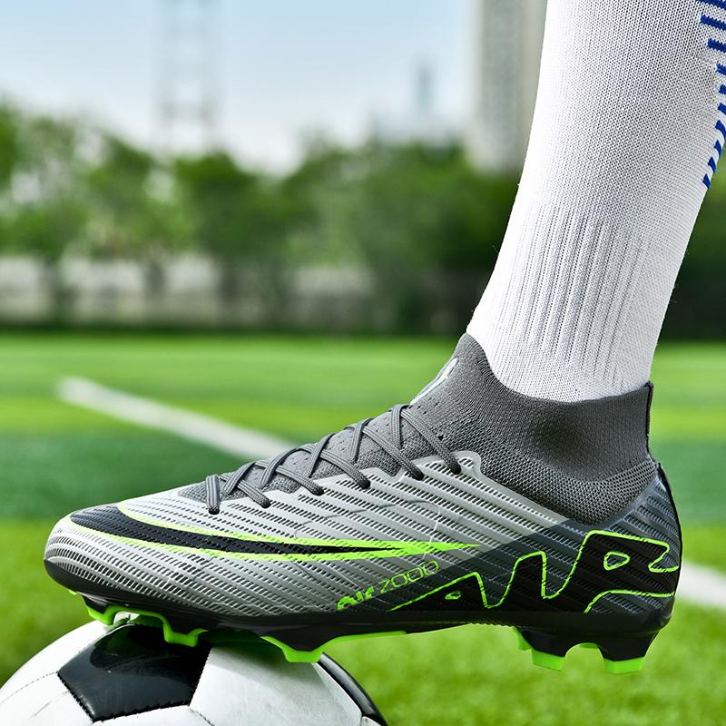 Men's Soccer Shoes Large Size Ultralight Football Boots Boys Sneakers Non-Slip AG/TF Soccer Cleats Ankle Boots Unisex
