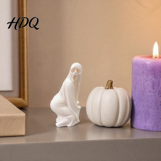 Creepy Ghost Collectible Halloween Figurine, Funny 3D Printed Scream Statue Decoration for Desk, Tabletop, Mantel, Shelf, Spooky Home Decor