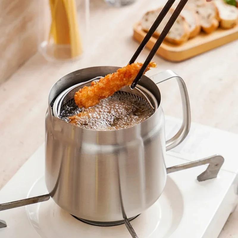 304 Stainless Steel Covered Oil Filter Pot  Household Fryer  Oil Storage Tank Pig Oil Tank  Oil Residue Separation Tool