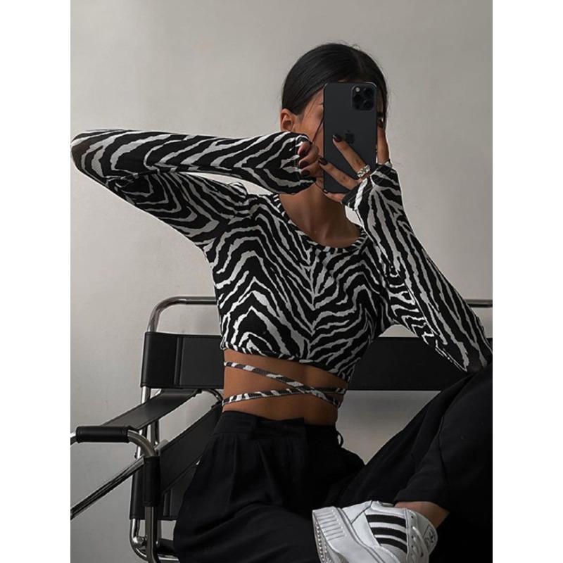 

Mujer Camisetas Сексуальные Шнуровки без спины Пуловер Футболки Женщины Осенний Черный О-образный Вырез Тонкий Длинный Рукав Короткая Футболка Топы Mujer