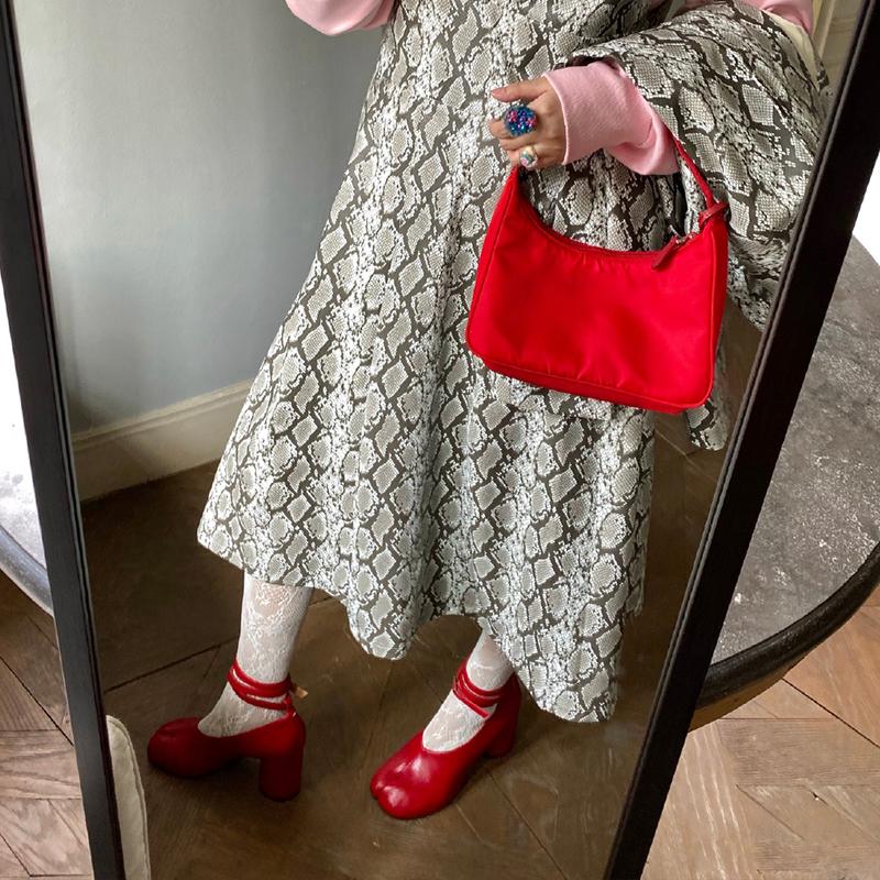 Split Toe Ninja Tabi Pumps Women Ankle Strap Buckle Round Heel High Heels Party Shoes Women Zapatos De Mujer Chaussure Femme