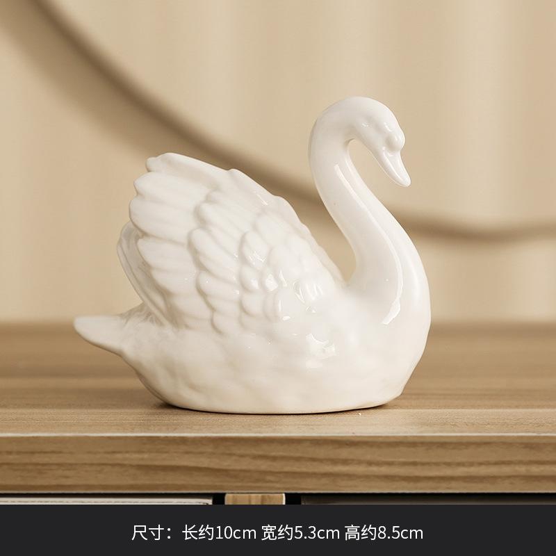 Figurki Ceramiczne Ozdoby Czarny Łabędź Nowoczesna Dekoracja Rzeźba do Domu Elegancka Unikalna Biała Statua Łabędzia Statua Pary Łabędzi