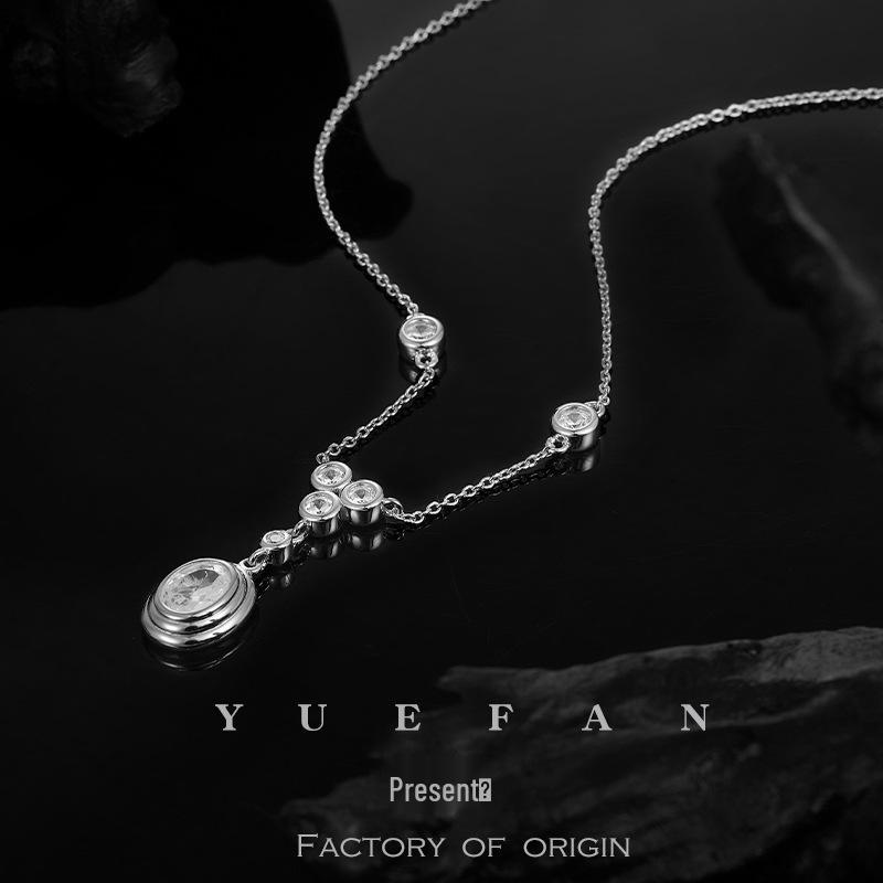 Elegant 925 Silver Clavicle Chain: High-End Moissanite Necklace, Non-Fading, Hot-Selling Women's Jewelry