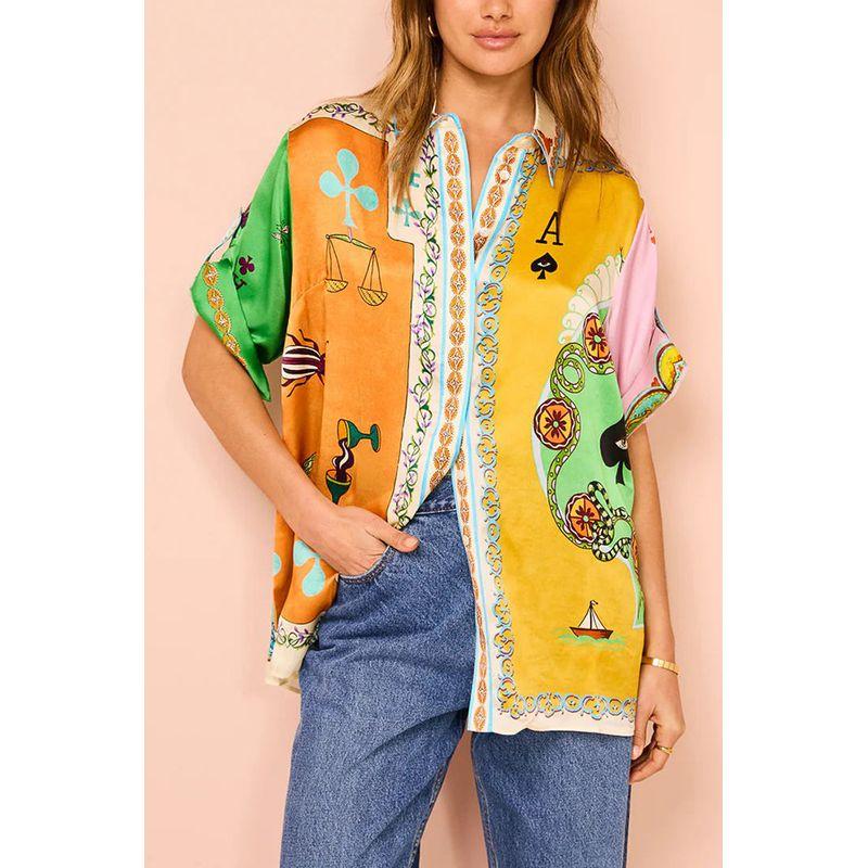 

2024 New Arrival Stylish Graffiti Printing Satin Short Sleeve Shirt Pants Casual Two-Piece Suit 2519 Tops S