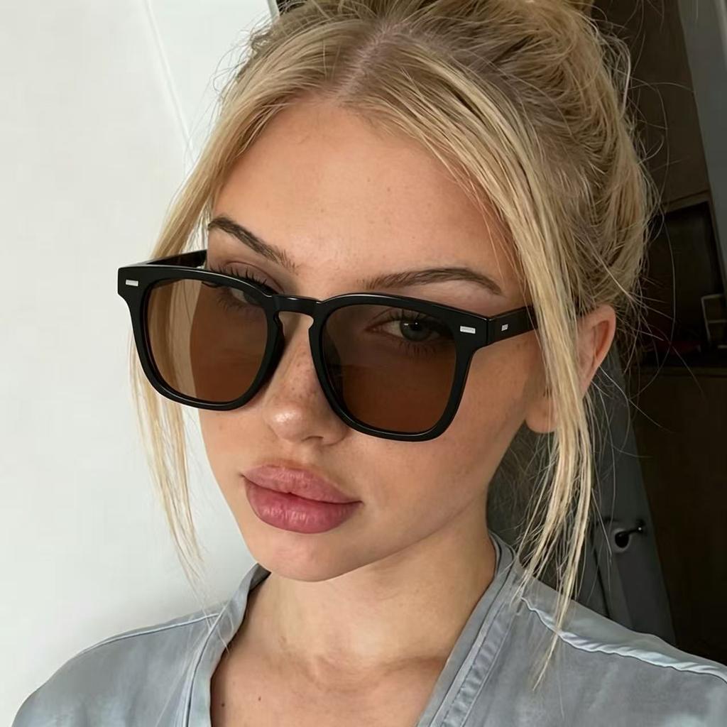 Women's trendy sunglasses, premium INS square frame round face influencer sunscreen, men's driving sunglasses