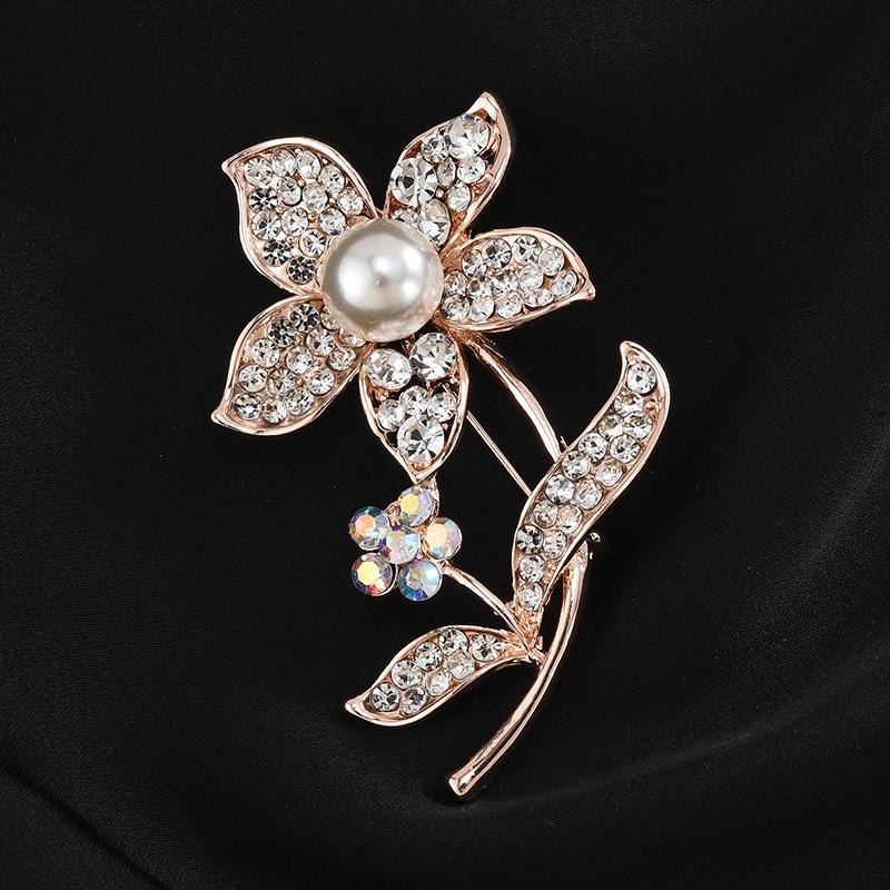 High-End Korean Alloy Scarf Buckle with Diamond, Pearl, and Brooch Pin Accessories