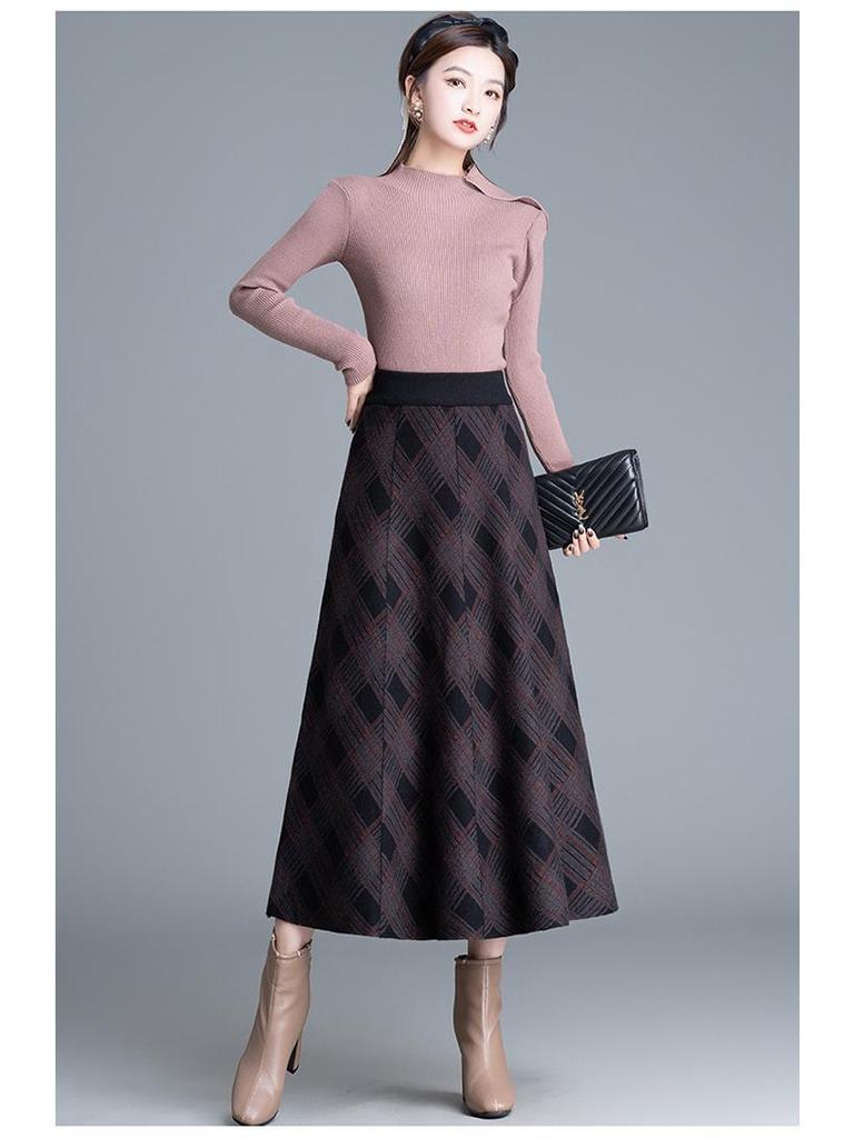 Plaid A-Line Knit Midi Skirt with Elastic Waist - 2025 Autumn Collection