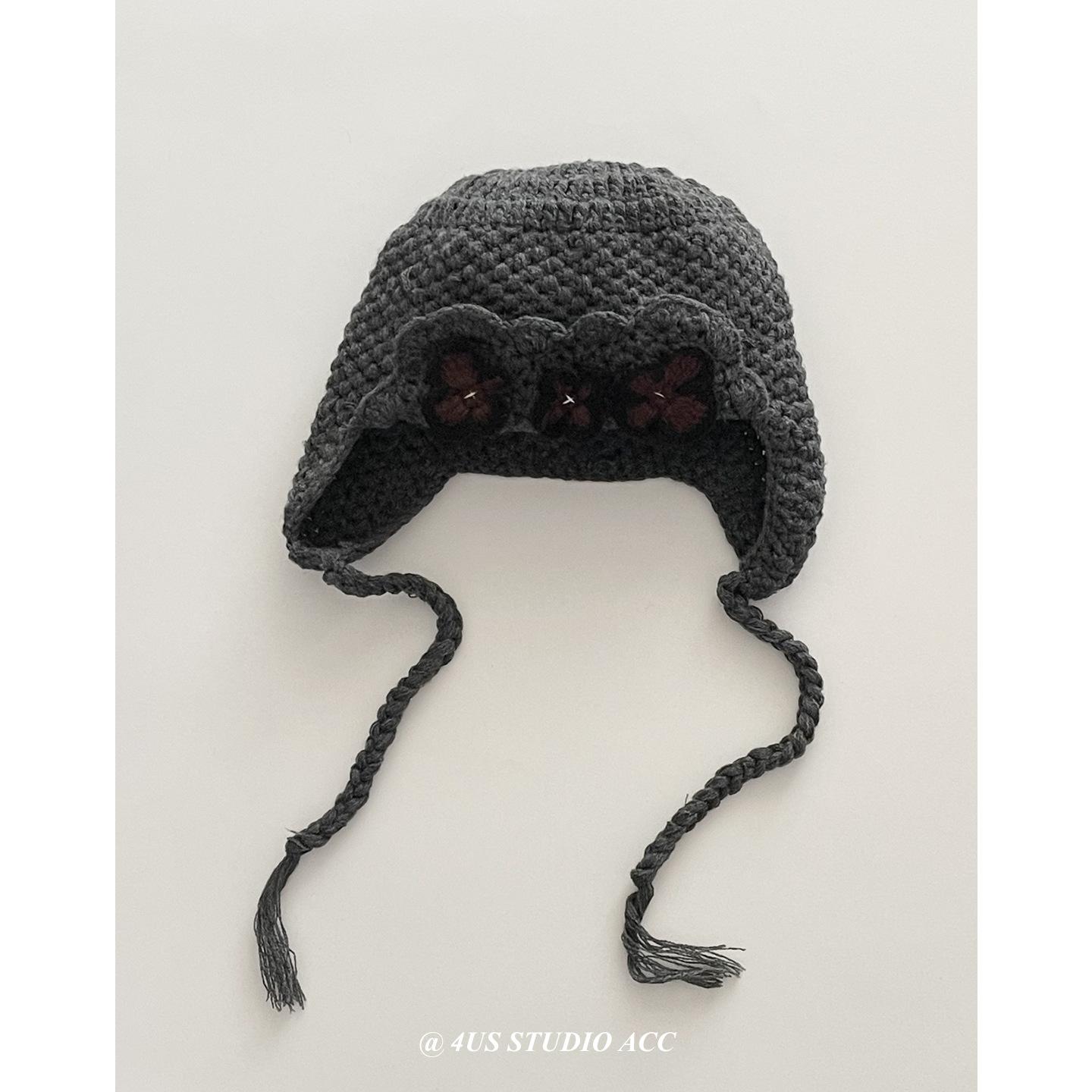 

Autumn and Winter Hand-knitted Flower Cuffed Woolen Hat for Women Warm Ear Protection Knitted Flight Hat M（56-59cm）