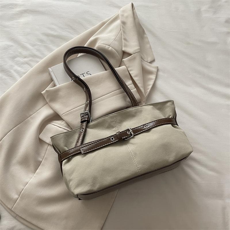 

Премиальная сумка-мессенджер под мышкой Новая модная плечевая сумка большой вместимости Осенне-зимняя нишевая универсальная сумка-тоут