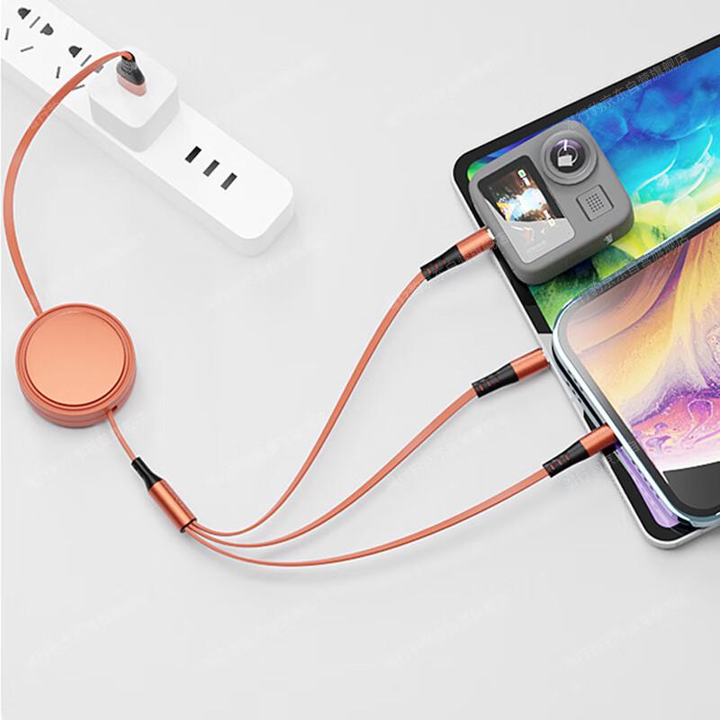 Stealth Panther Retractable 3-in-1 Car Charger Cable