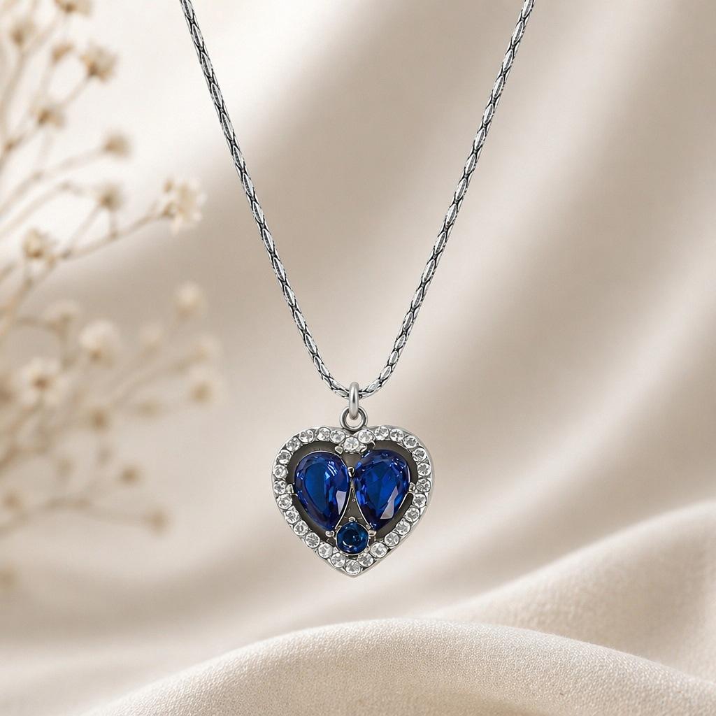 Elegant Women's Stainless Steel Zirconia Heart Necklace