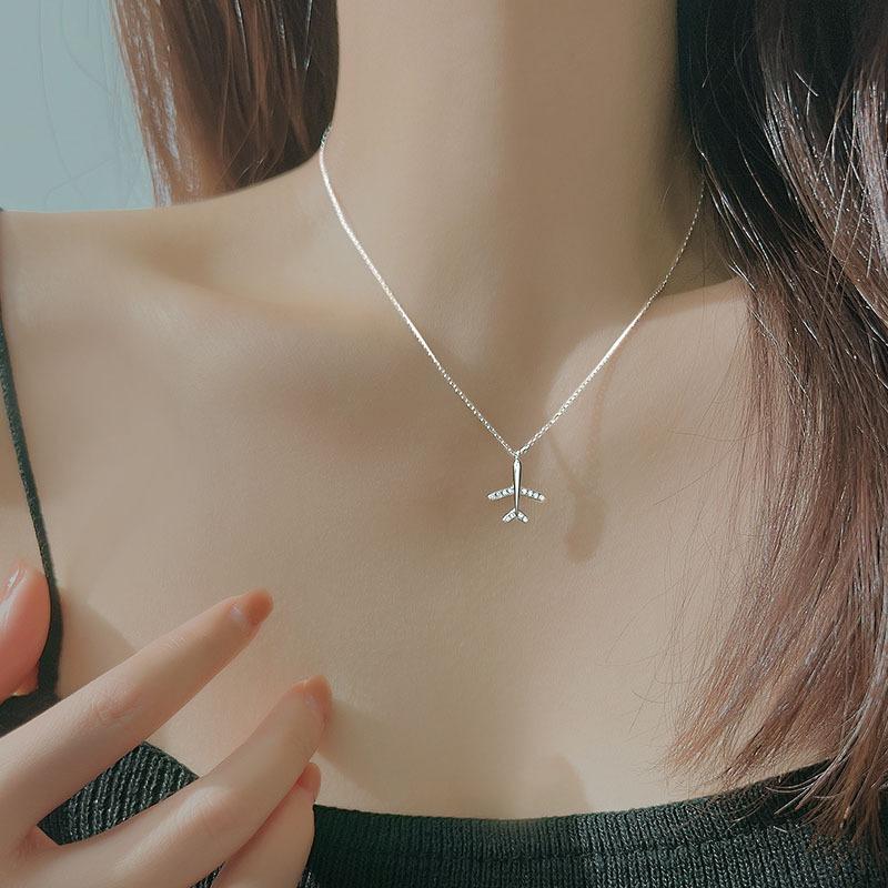 Childlike Personality Sweet Pendant Necklace Schoolgirl Design Diamond-Encrusted Aircraft Collarbone Chain Looks Thin