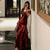 Neues Lucia Manor Französisches Rotes Schulterfreies Luxuriöses Weihnachts-Kleid Jahresversammlungs-Kleid