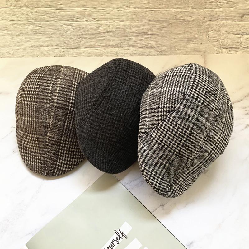 1Pc Male Autumn Winter Windproof Soft Lattice Beret Warm Woolen Cloth Forward Hat For Men Women Unisex Peaky Blinders Cap
