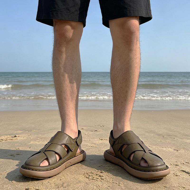 Sandales pour Hommes Respirantes Cuir Creux Bout Fermé Anti-Odeur Nouvelles Semelles Souples Antidérapantes Résistantes à l'Usure Chaussures d'Extérieur pour Plage pour Adolescent