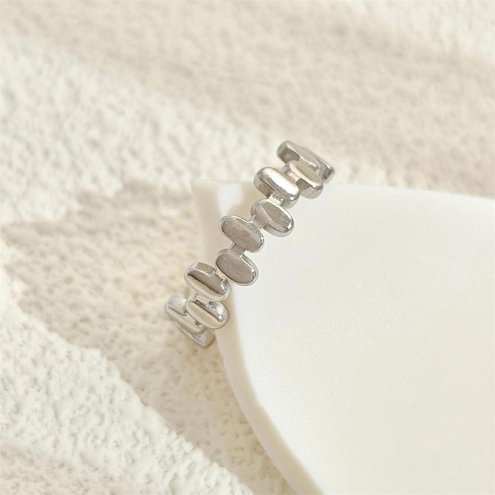 

Геометрическое неровное кольцо из титановой стали с покрытием из 18-каратного золота, не тускнеющее, изысканный нишевый дизайн Adjustable Open