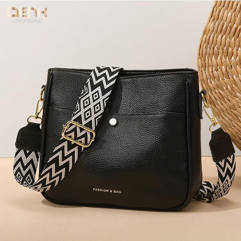 Dámska taška z pravej kože Módna ležérna jednoramenná crossbody taška Hnedá kožená vrecovitá taška