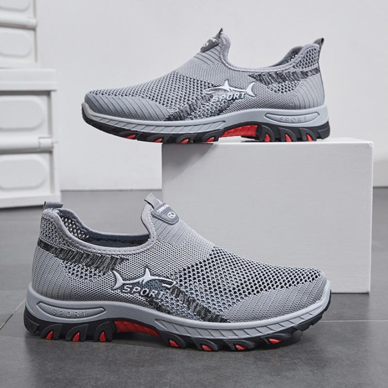 2026 New Summer Sneakers for Men Mesh Casual Shoes for Men Lightweight Soft Sole Vulcanized Shoes Breathable Slip on Men's Shoes