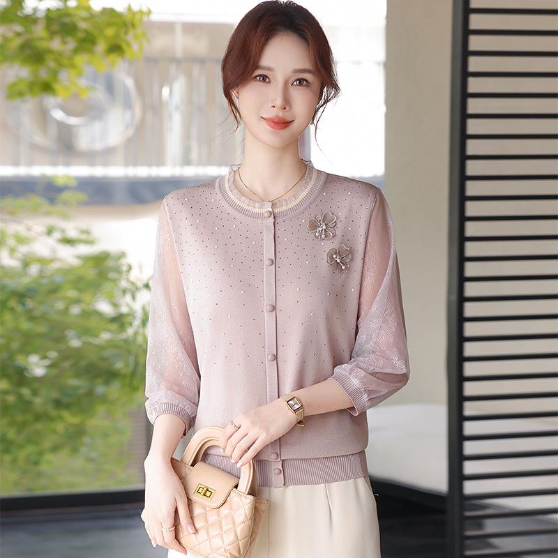 

2026 Spring-Summer Stylish Knit Top with Gauze Sleeves for Middle-Aged and Elderly Mothers 4XL (145-160 jin) розовый