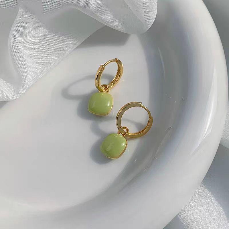 

Elegant Red Drip Glaze Square Earrings - Versatile, High-End, and Lightweight Luxury