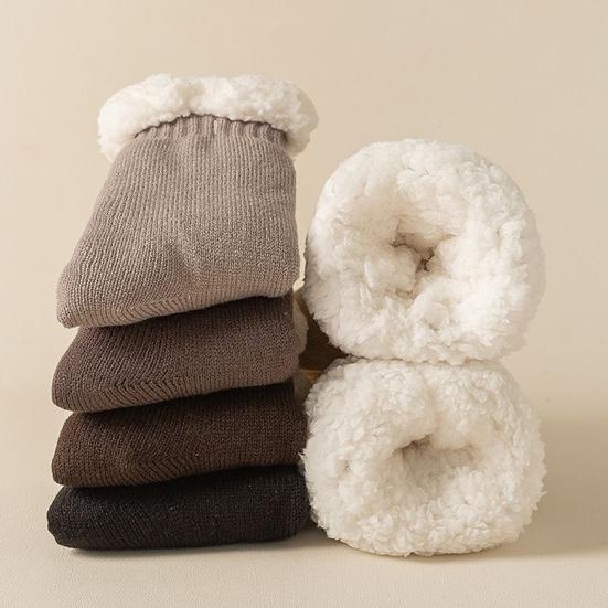 Erkek Kış Terlik Çorapları Polar Astarlı Kavrayıcılı Crew Çoraplar Sıcak Tüylü Kaymaz Kabin Çorapları Evde Dinlenmek İçin İç Mekan Giyimi