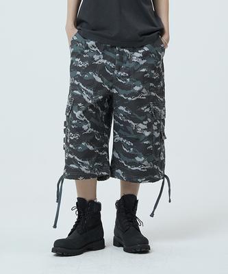MAHAGRID Utility Cargo Camo Shorts Charcoal(Mg2Gmmpa61A)