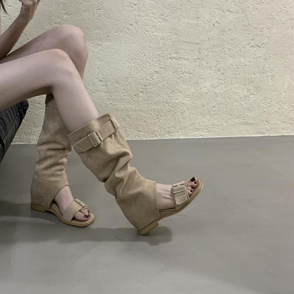 Simple Design One-word Buckle Cool Slippers Women's 2025 Summer New Outer Wear Skirt Folds Inner Middle Heel Cool Boots