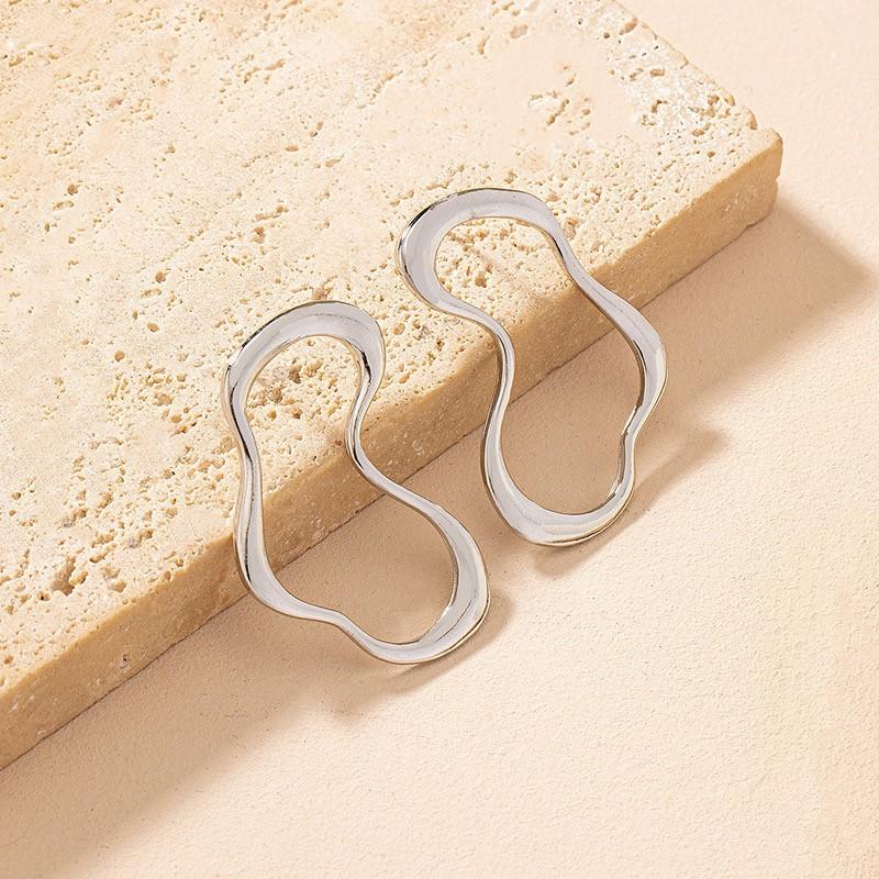 

Fashionable Women s Versatile Earrings With A High-end Temperament Hoop One Size