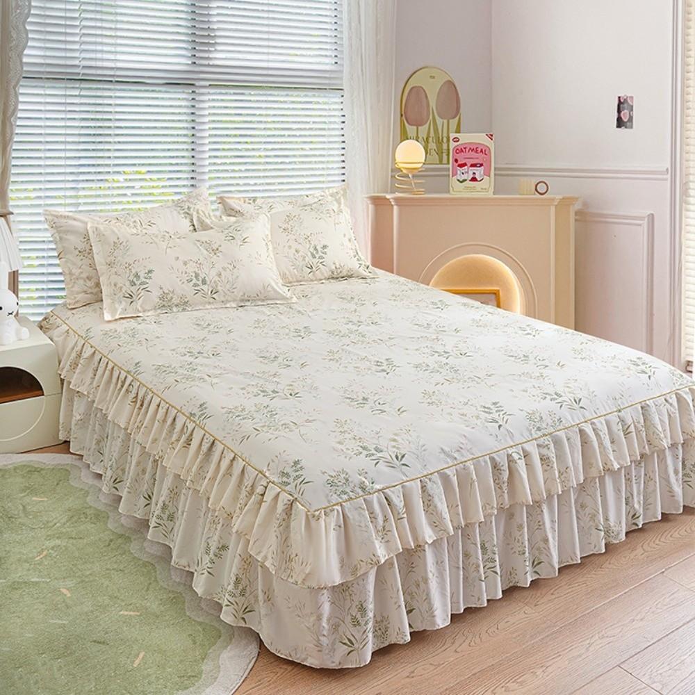 

Skin-friendly 3in1 Bedsheet Set Floral Printed Bed Sheet with Skirt for Kids Adults Bedroom 120*200cm-C