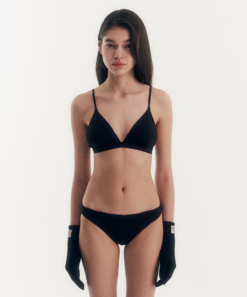 Lupeulupeu Triangle Reversible Bikini Top [Strawberry Table_Black]