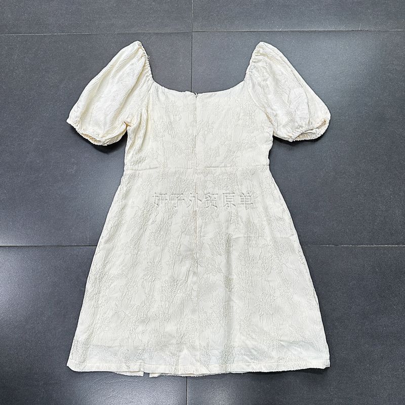 

Foreign Trade Simple Original Order Square-Cut Collar Embossed Jacquard Texture Slim fit Short sleeve Small Split French style Date Dress Women Meters apricot S