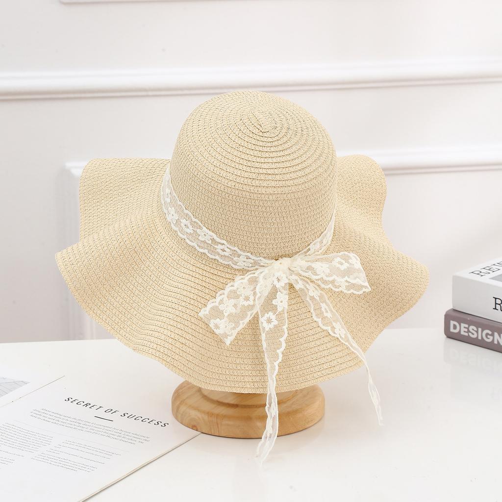 Sweet Outdoor Sun Hat Women's Vacation Beach Fisherman Hat Lace Strap Wavy Edge Grass Hat