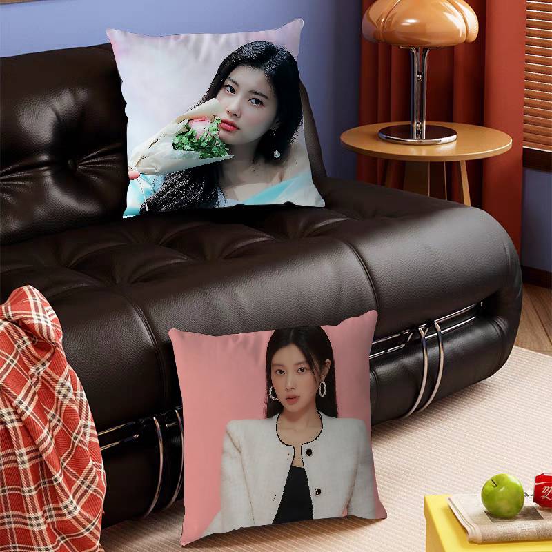 Singer C-Cho-Hyewon Pillowcase Toon Gift Cushion Cover Bedroom Home Sofa Chair Seat Decor Pillow Case