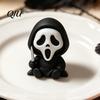 Halloween Decorative Item Mini Screaming Skeleton Figurine, 3D Printed Collectible Black And White Spooky Gift Ornament, Creepy Statue for Desktop